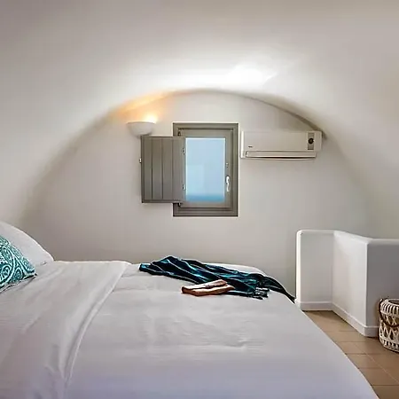 Irini Fira - Adults Only 4* Imerovigli (Santorini)
